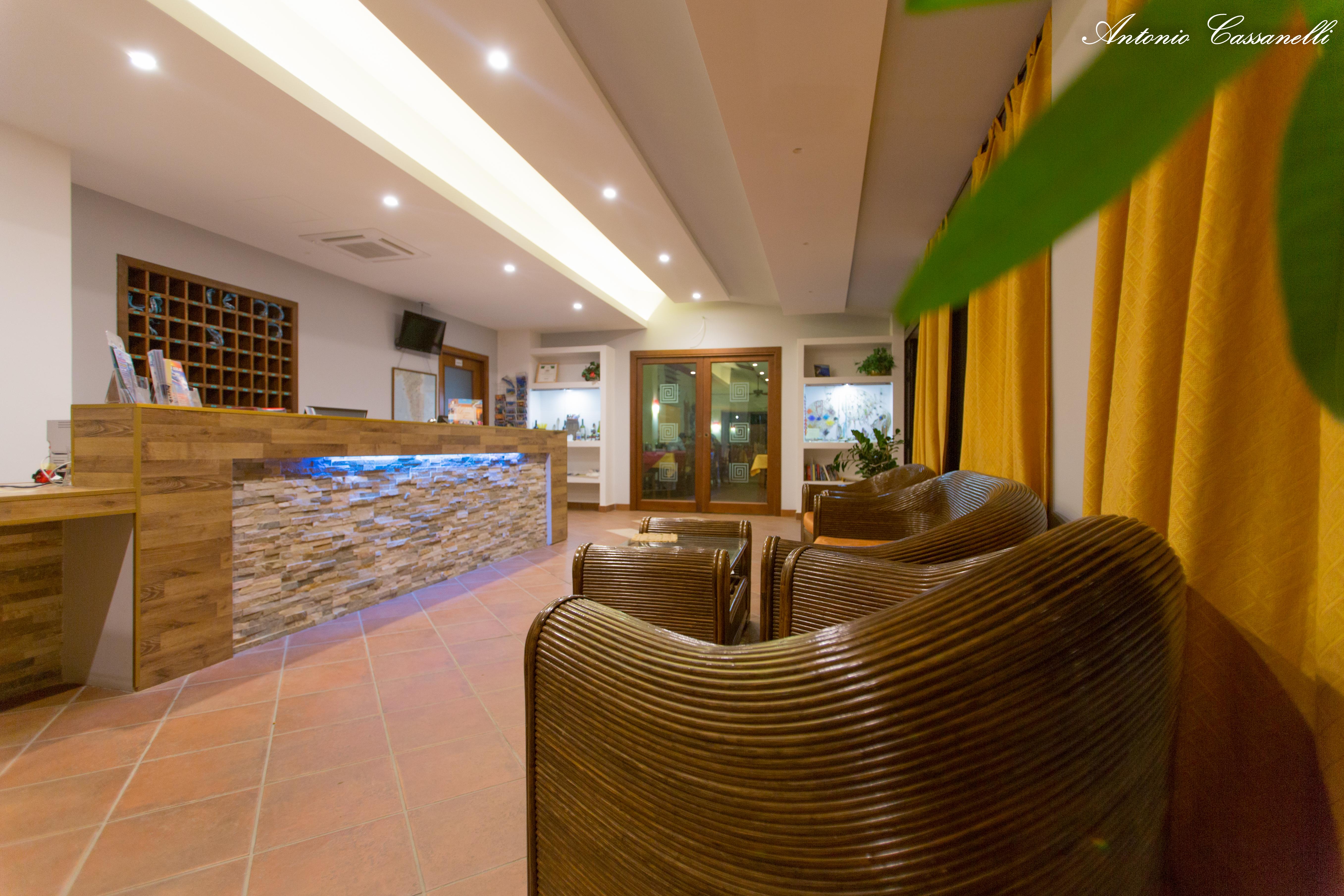 Residence Hotel La Taverna Capo Vaticano Buitenkant foto