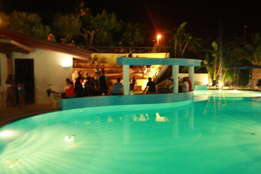 Residence Hotel La Taverna Capo Vaticano Buitenkant foto