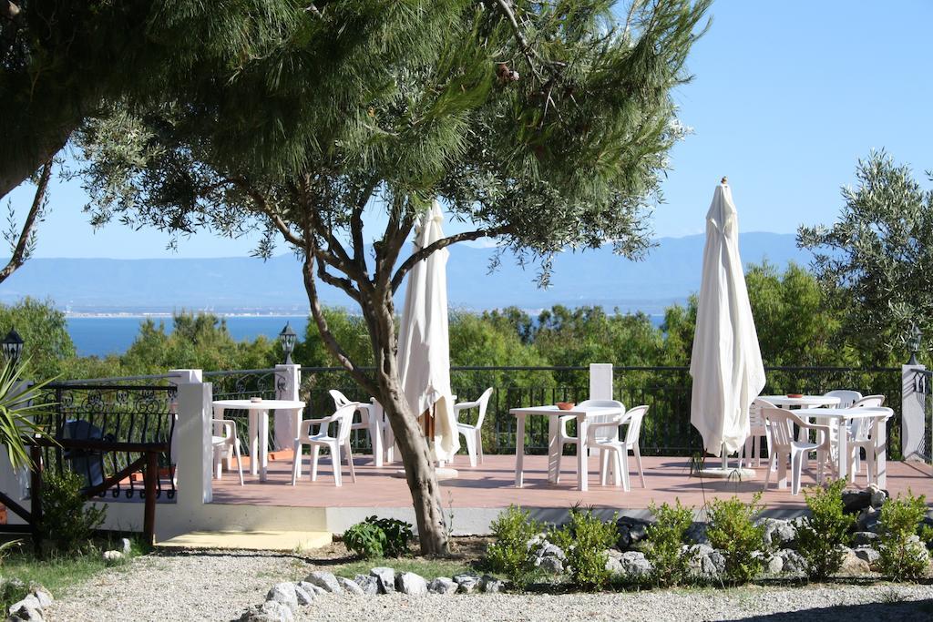 Residence Hotel La Taverna Capo Vaticano Buitenkant foto